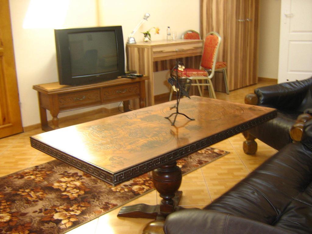 Gosciniec Podkowa Apartment Wlodawa Phòng bức ảnh