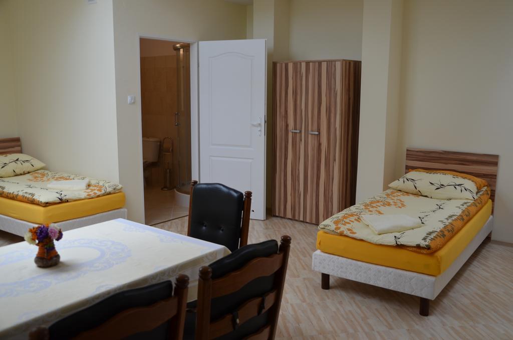 Gosciniec Podkowa Apartment Wlodawa Phòng bức ảnh