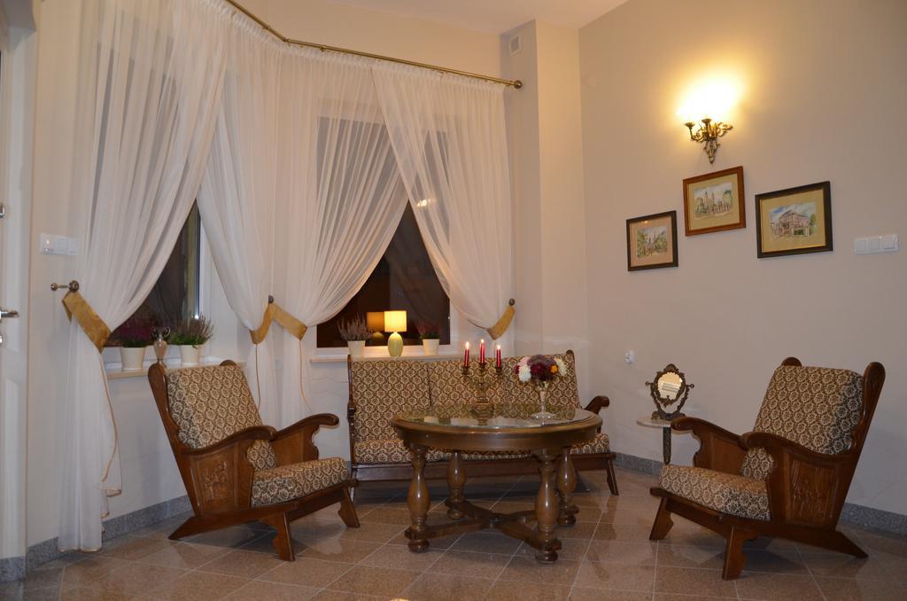 Gosciniec Podkowa Apartment Wlodawa Ngoại thất bức ảnh